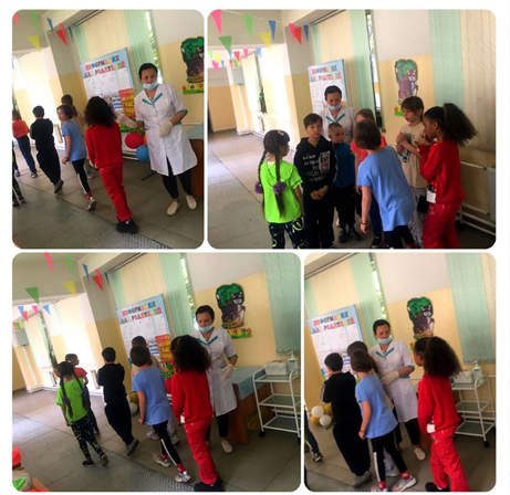 Жазғы лагерге келген балаларды тексеруден өткізеді.